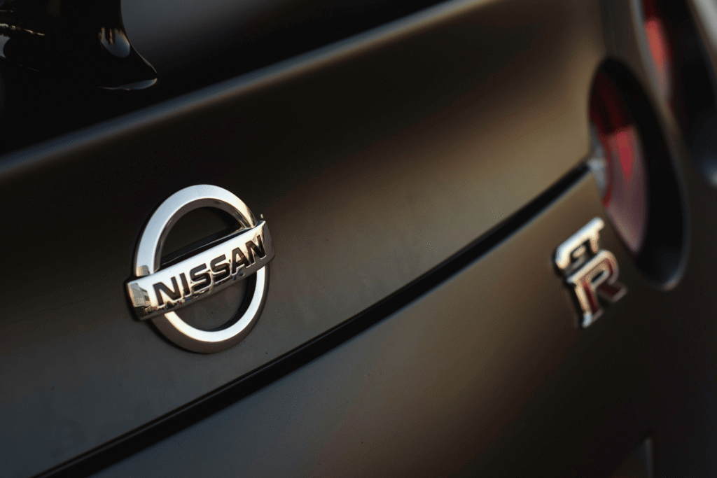 Why Choose Metro Collision Center as Your Nissan Body Shop in Los Angeles